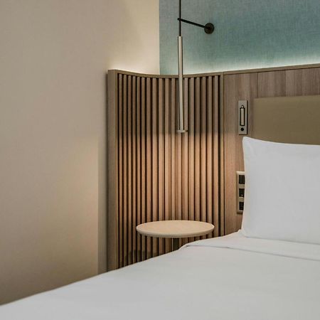 Отель Courtyard By Marriott Слима Экстерьер фото